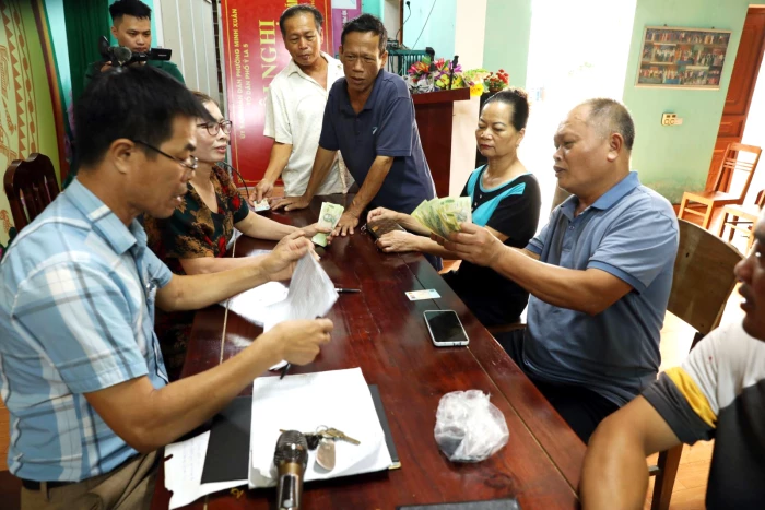 Từ 1/1/2026, tăng lương tối thiểu đối với người lao động làm việc theo hợp đồng