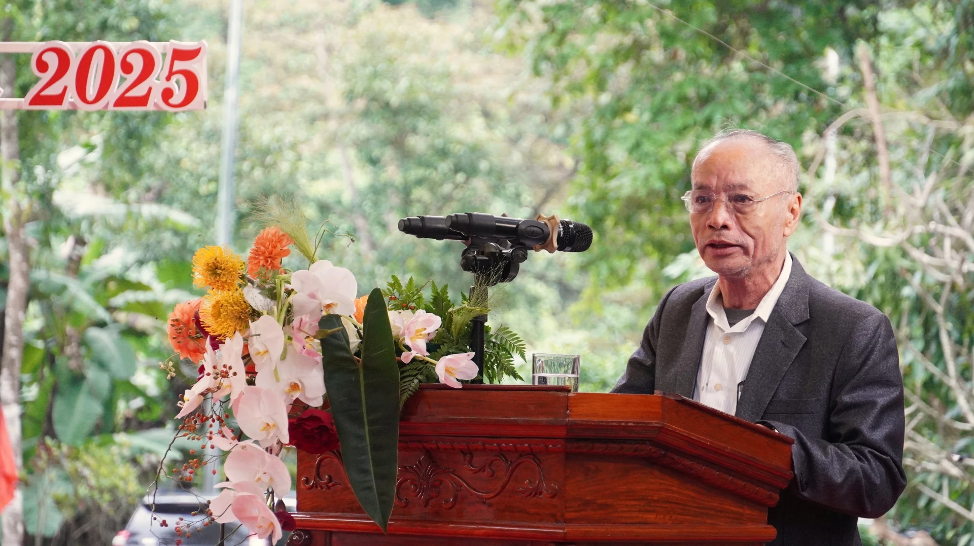 Đại diện thân nhân Liệt sĩ phát biểu tại buổi lễ - Ảnh: QV