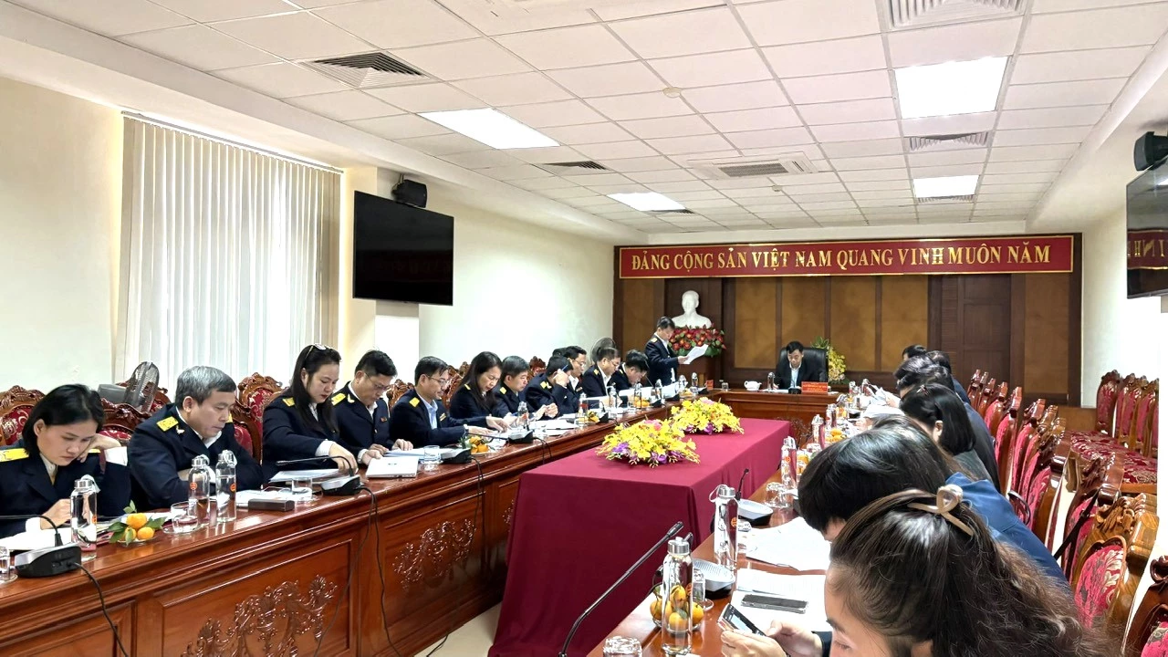 Quang cảnh buổi làm việc tại Thuế tỉnh Quảng Trị - Ảnh: H.L