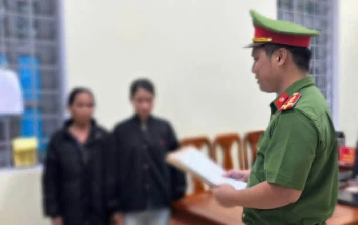 Cản trở xe vận chuyển thiết bị điện gió, 2 phụ nữ ở Quảng Trị bị khởi tố