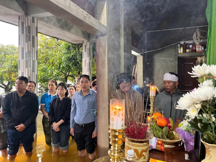 Chia sẻ, động viên gia đình có nạn nhân bị đuối nước