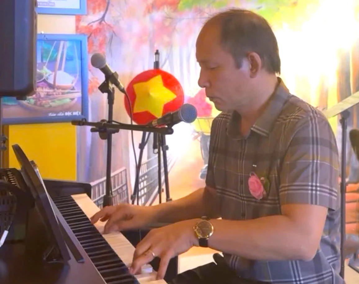 Với nhạc sĩ Lê Đức Trí, sáng tác âm nhạc là nhu cầu tự thân- Ảnh:Nh.V