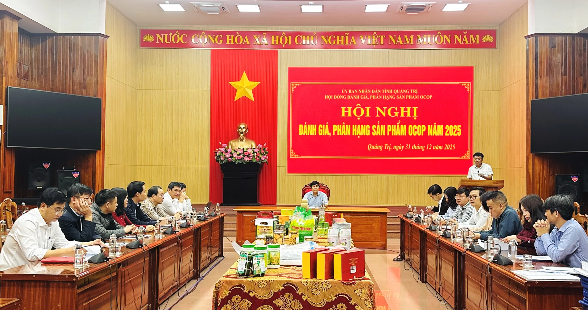 Quang cảnh hội nghị - Ảnh: B.N