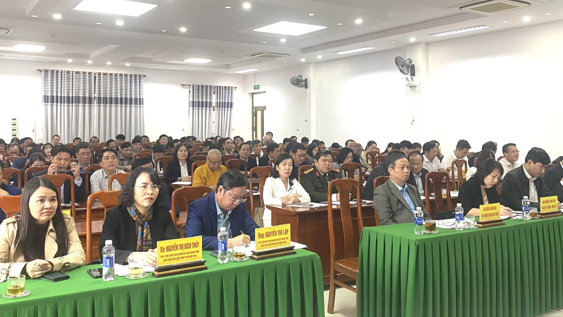 Các đại biểu tham dự hội nghị - Ảnh: NL