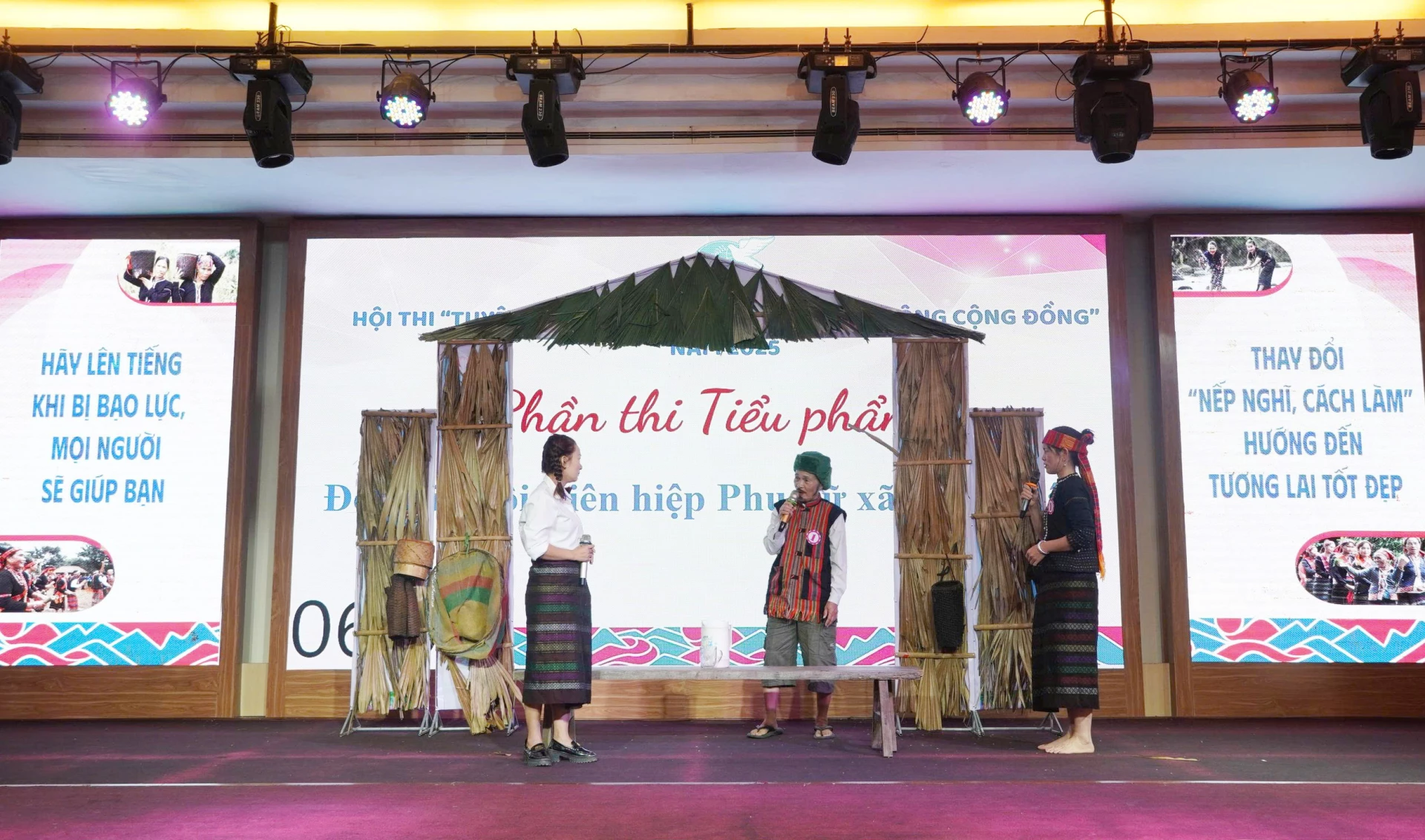 Tiểu phẩm “Viết tiếp ước mơ” của tổ truyền thông cộng đồng xã Kim Ngân mang thông điệp chống nạn tảo hôn, hôn nhân cận huyết thống - Ảnh: L.M