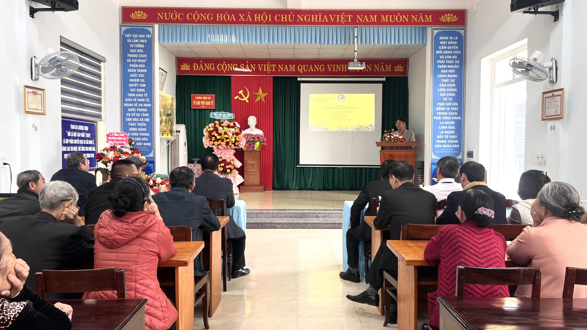 Quang cảnh lễ ra mắt - Ảnh: H.T