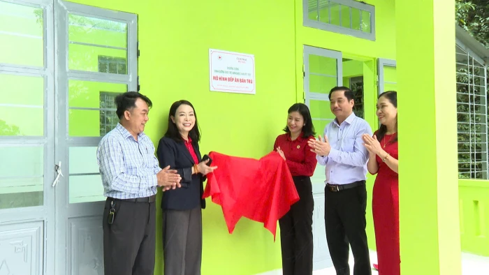 Bàn giao bếp ăn bán trú cho Trường Mầm non Hướng Hiệp