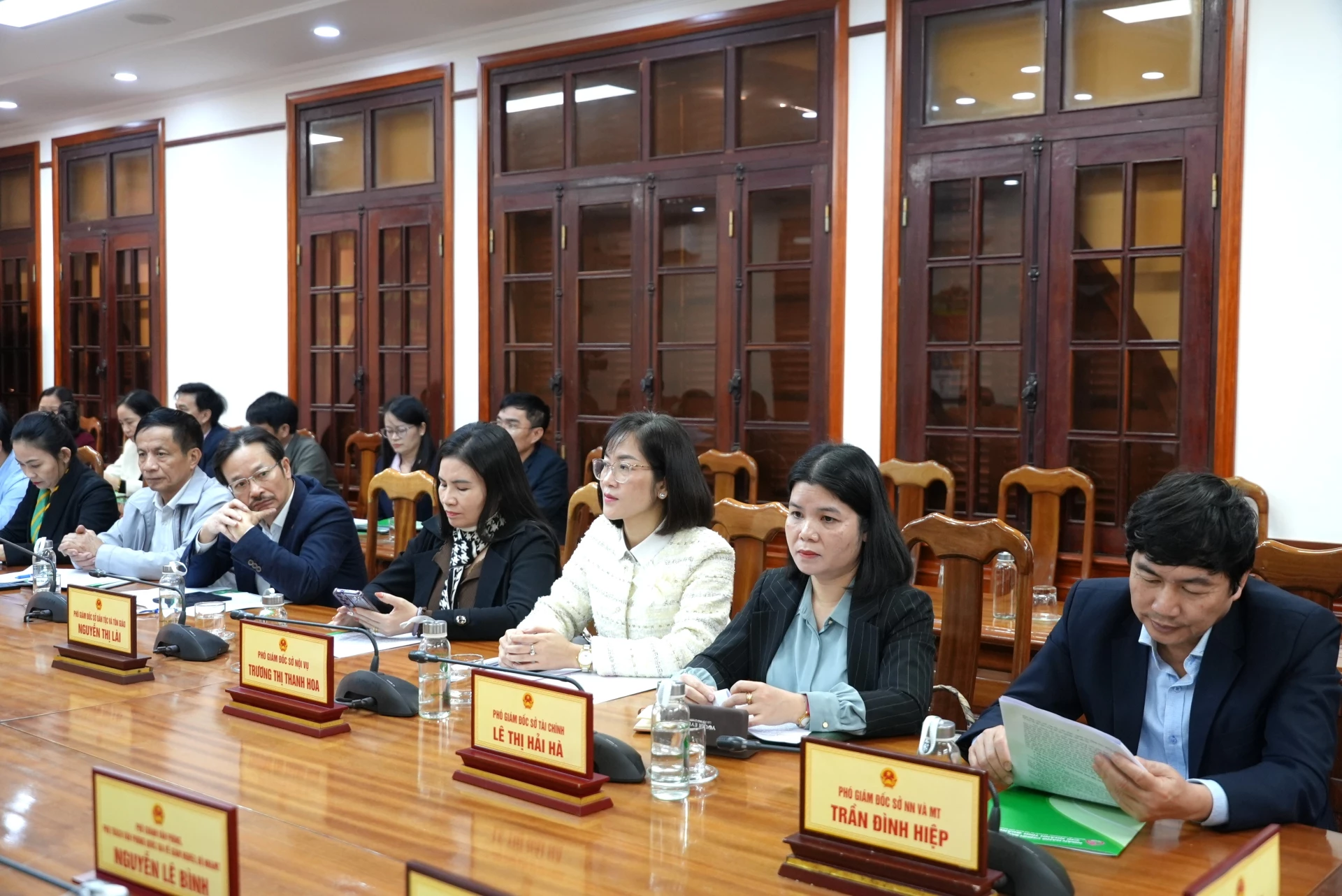 Các đại biểu dự buổi làm việc - Ảnh: Trung Đức