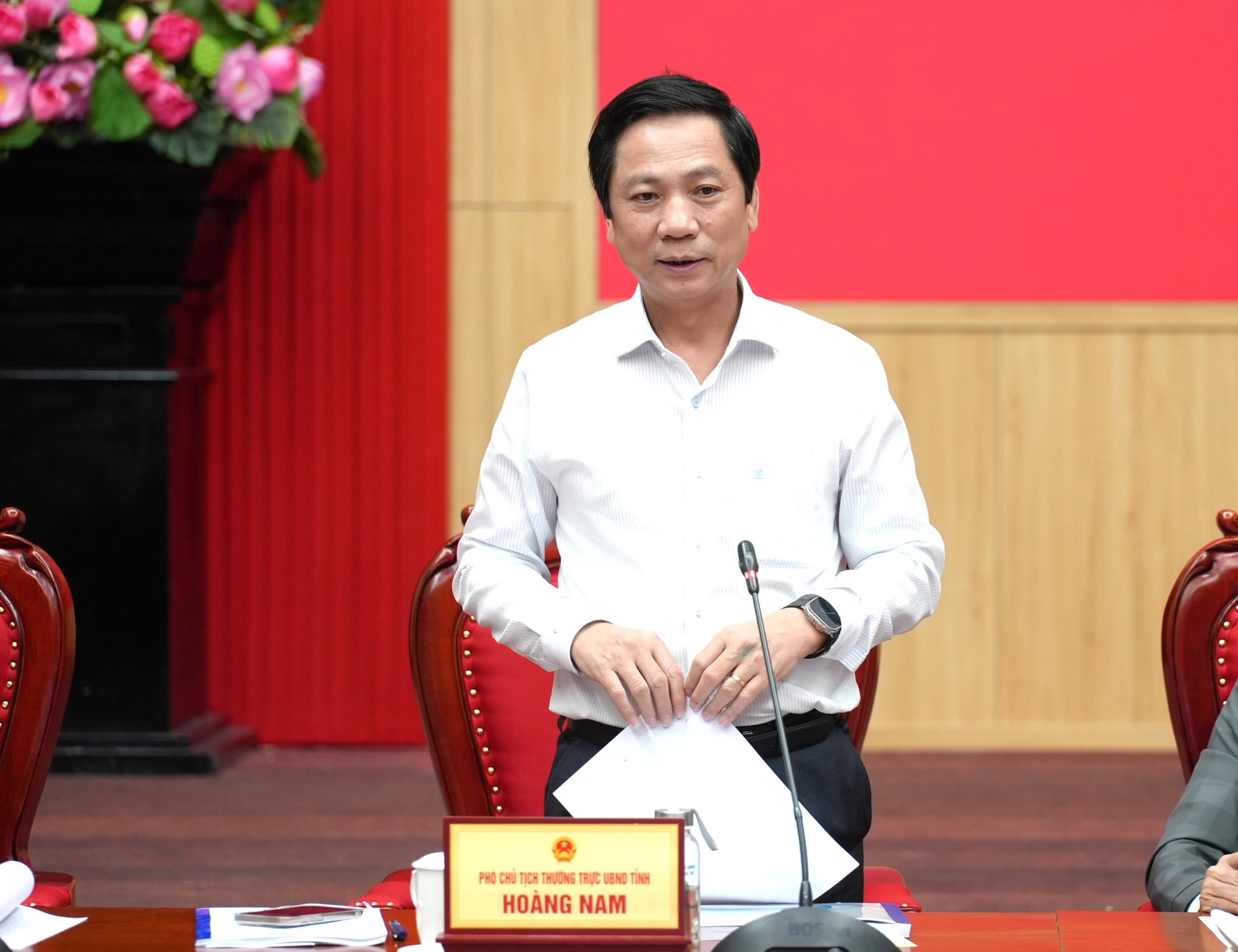 Đồng chí Hoàng Nam, Phó Chủ tịch Thường trực UBND tỉnh cho ý kiến về một số nội dung điều chỉnh quy hoạch tỉnh - Ảnh: Trung Đức