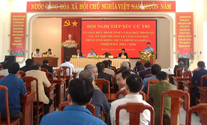 Đại biểu HĐND tỉnh tiếp xúc cử tri