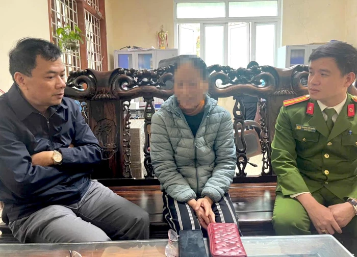 Kịp thời ngăn chặn giao dịch chuyển tiền cho đối tượng lừa đảo ở xã Vĩnh Linh