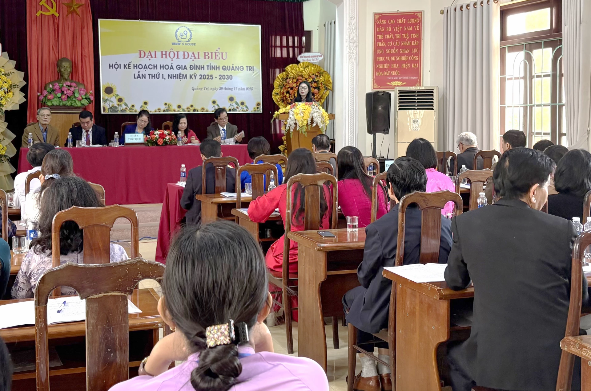 Quang cảnh đại hội - 