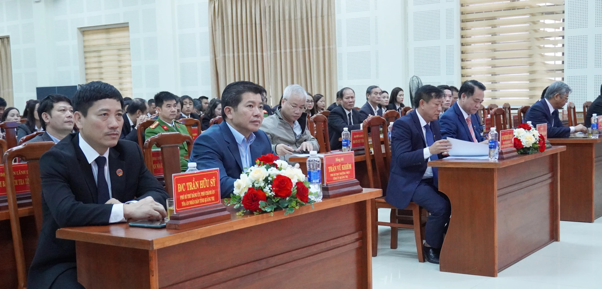 Các đại biểu dự hội nghị. (Ảnh C. H).