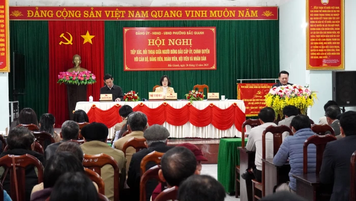 Đảng ủy phường Bắc Gianh đối thoại với cán bộ, đảng viên và Nhân dân