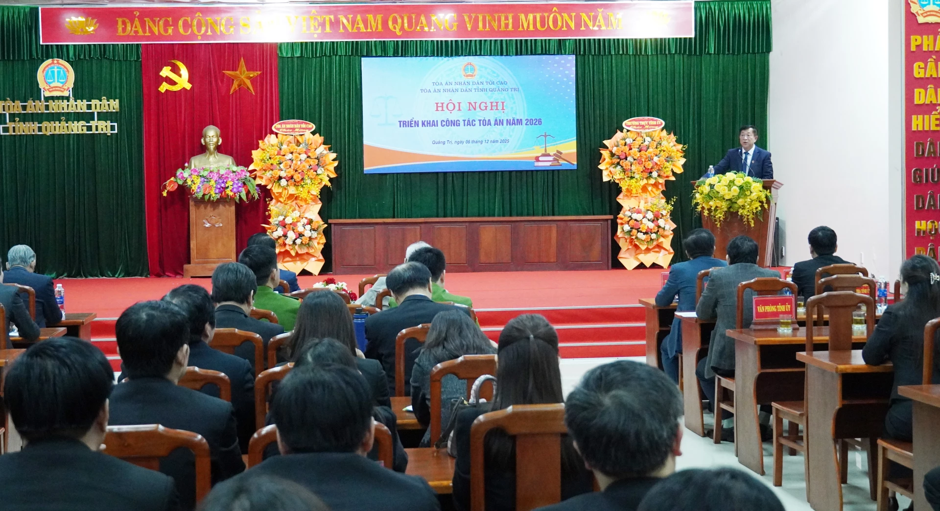 Chánh án TAND tỉnh phát biểu. (Ảnh C. H).