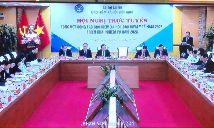 Tiếp tục mở rộng diện bao phủ bảo hiểm xã hội, bảo hiểm y tế 