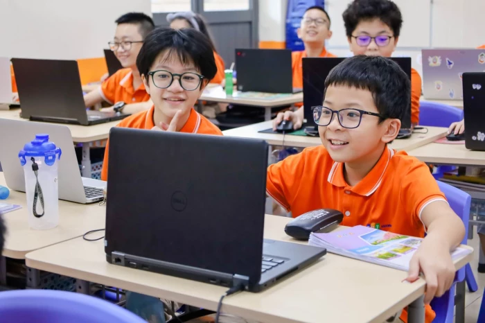 Thí điểm dạy AI trong trường phổ thông: Bảo đảm thực chất, không mang tính phong trào