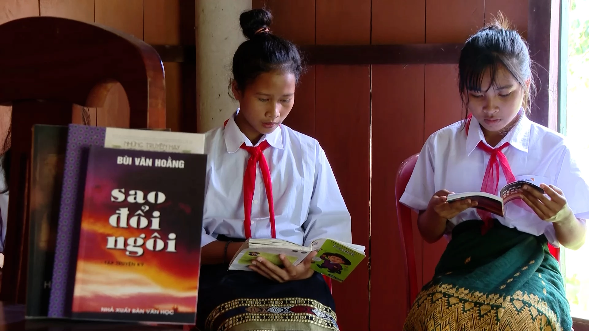 Thư viện biên giới giúp hình thành thói quen đọc cho học sinh vùng biên - Ảnh: B.C