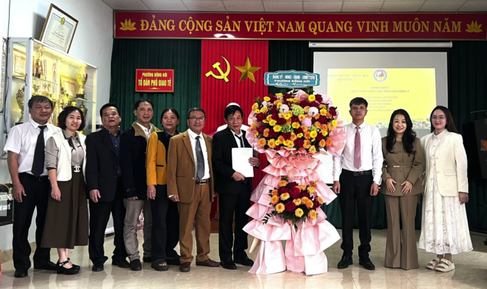 Ra mắt Hội Đông y phường Đồng Hới
