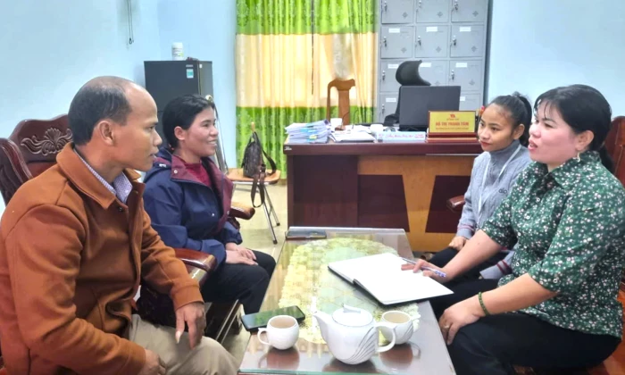 Tháo gỡ khó khăn, phát triển đảng viên ở địa bàn vùng khó