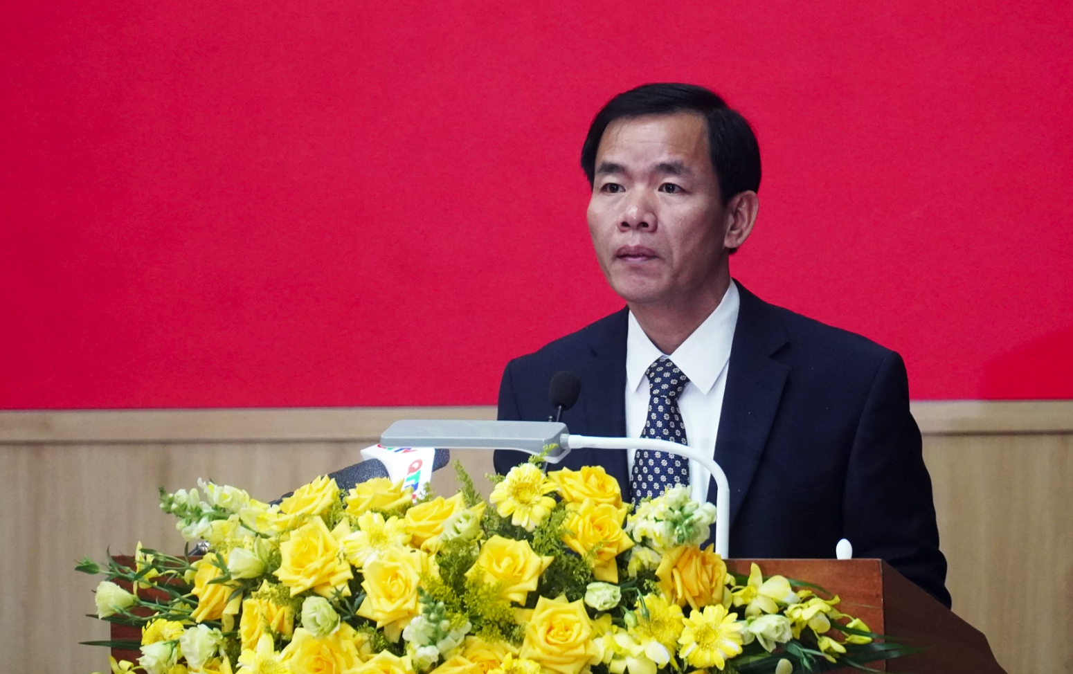 Đồng chí Nguyễn Văn Phương, Bí thư Tỉnh ủy phát biểu chỉ đạo tại kỳ họp - Ảnh: N.M