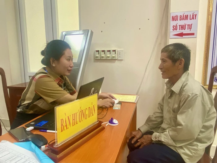 Xóa nỗi lo 'tỉnh dài, xã rộng, thôn to'