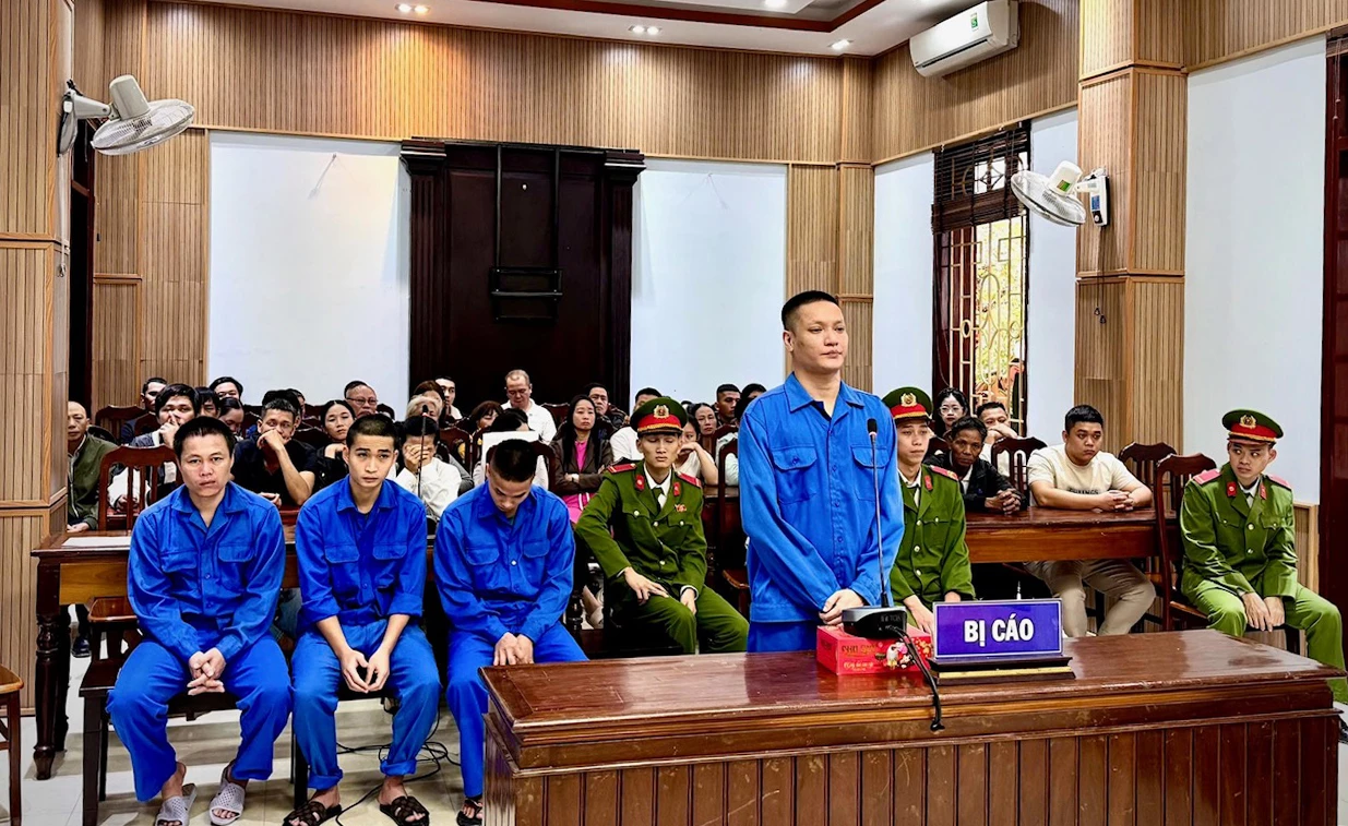 Tòa án nhân dân khu vực 5-Quảng Trị tổ chức phiên tòa hình sự sơ thẩm xét xử vụ án tổ chức sử dụng trái phép chất ma túy - Ảnh: TAND khu vực 5-Quảng Trị cung cấp