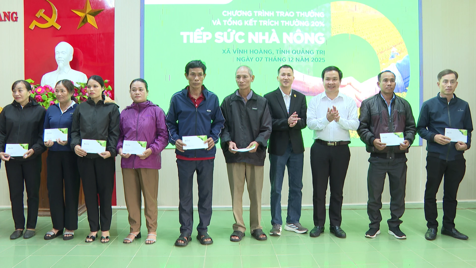 Các hộ nông dân được trích thưởng 20% nguồn vốn sau 2 năm triển khai chương trình - Ảnh: QN