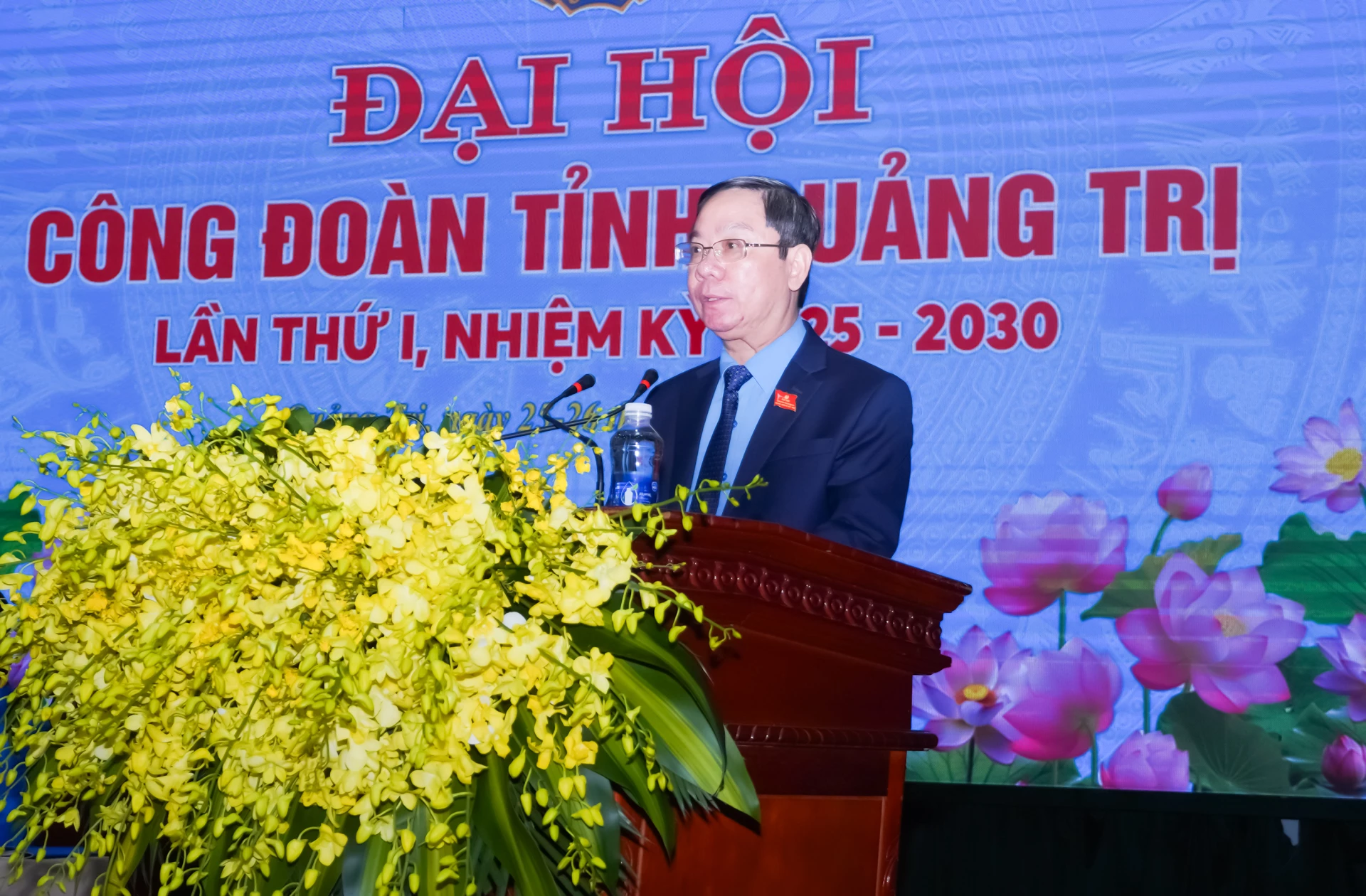 Đồng chí Nguyễn Thế Lập, Phó Chủ tịch Ủy ban MTTQ Việt Nam tỉnh, Chủ tịch Liên đoàn Lao động tỉnh phát biểu khai mạc đại hội - Ảnh: N.H 