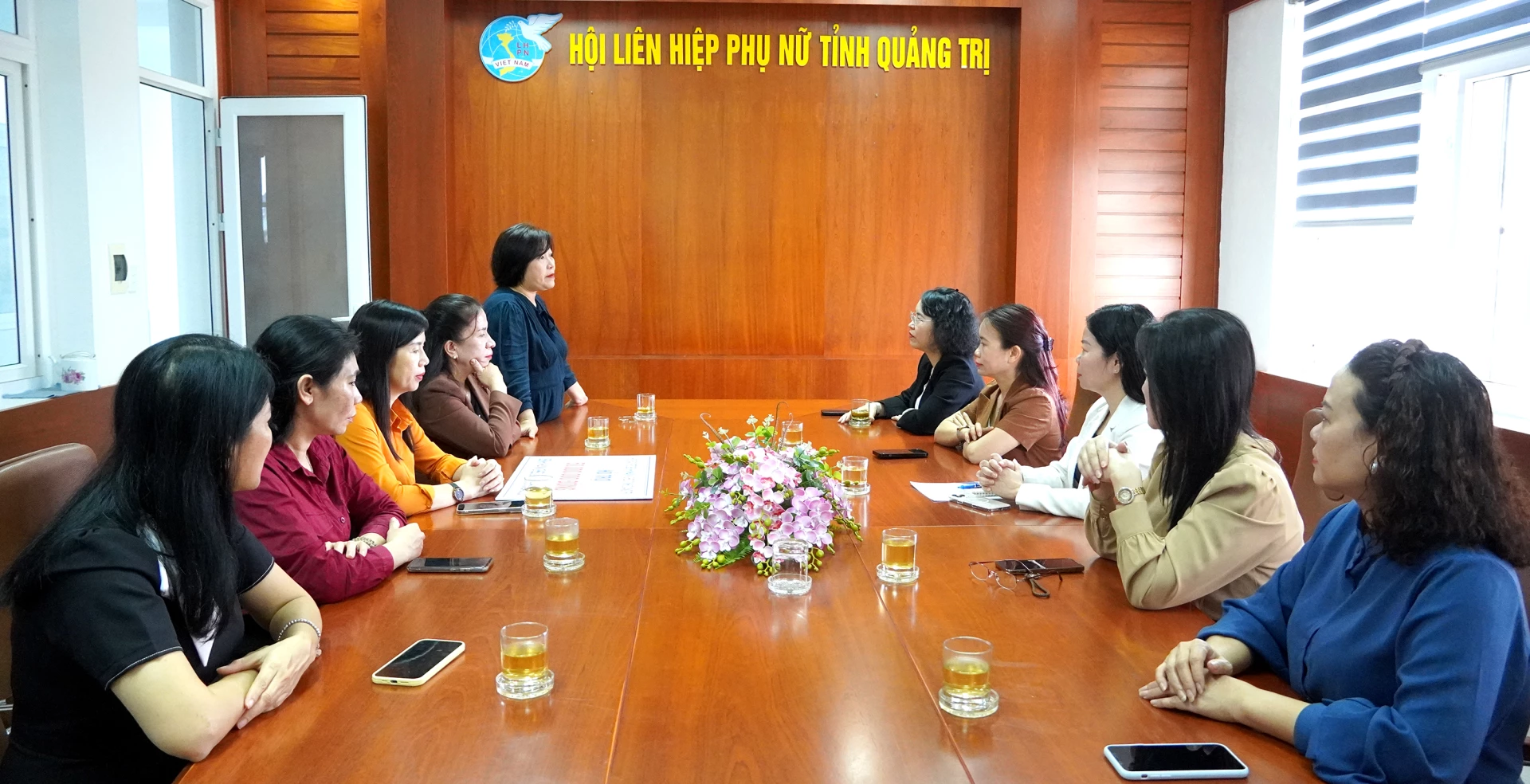 Bà Nguyễn Thị Thanh Hương, Chủ tịch Hội Bảo trợ bệnh nhân nghèo tỉnh phát biểu tại buổi trao hỗ trợ. Ảnh: H.Tr.