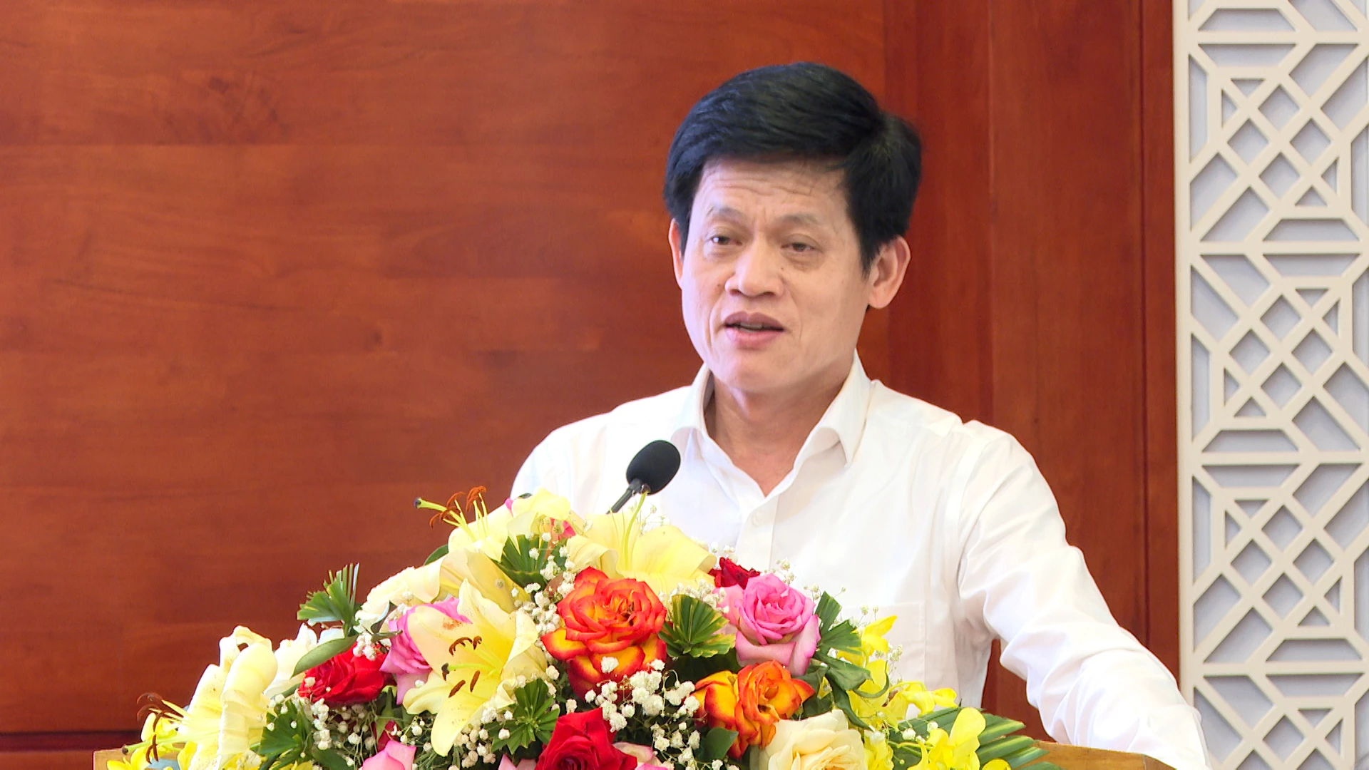 Đồng chí Phó Chủ tịch UBND tỉnh, Trưởng Ban Chỉ đạo Thi hành án dân sự tỉnh Lê Văn Bảo kết luận tại hội nghị - Ảnh: K.H