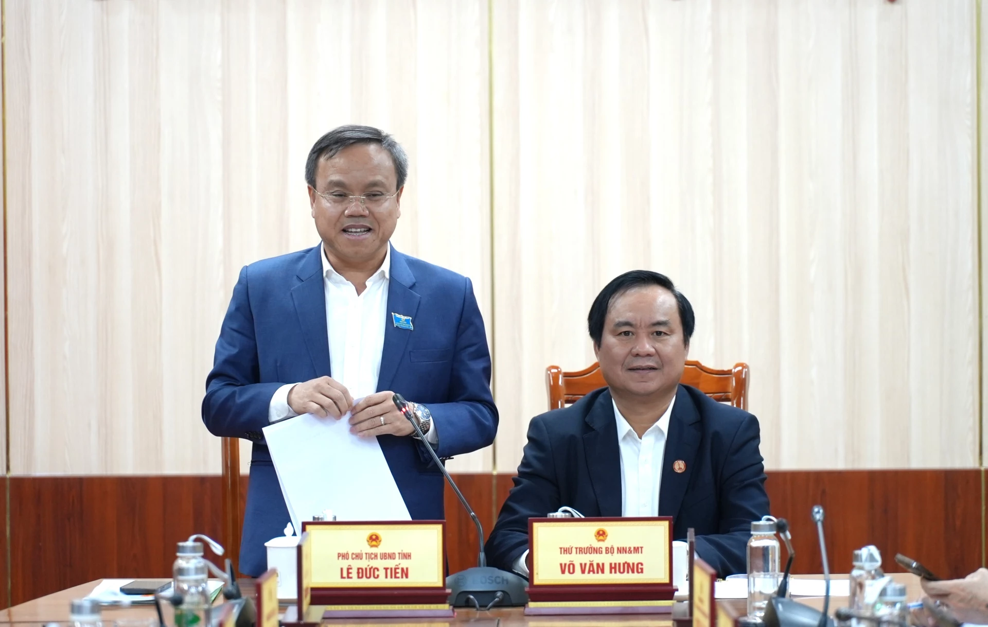 Đồng chí Lê Đức Tiến, Phó Chủ tịch UBND tỉnh phát biểu tại buổi làm việc - Ảnh: Trung Đức