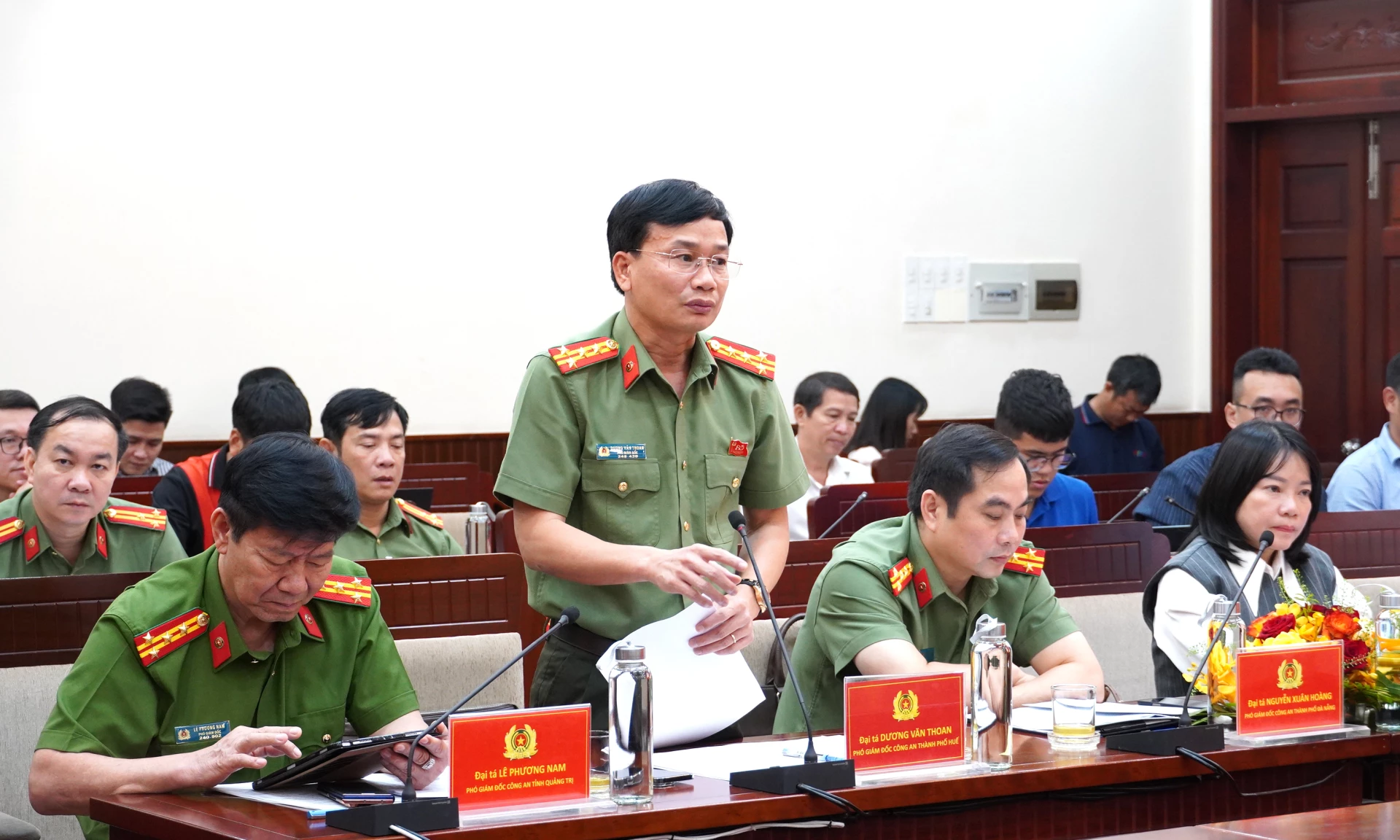 Đại biểu tham luận tại hội nghị - Ảnh: Nguyễn Hoàng 