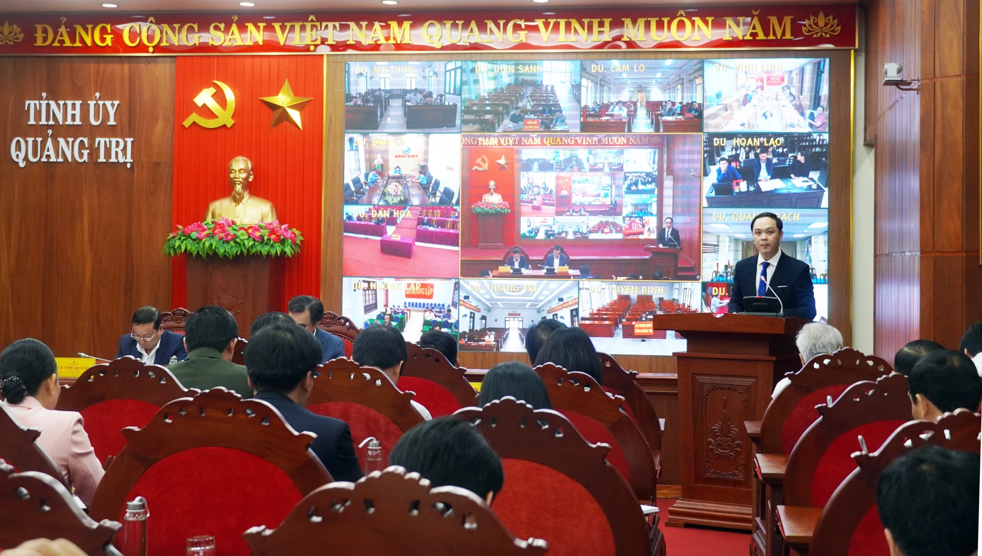 Đại biểu thảo luận tại hội nghị - Ảnh: N.M