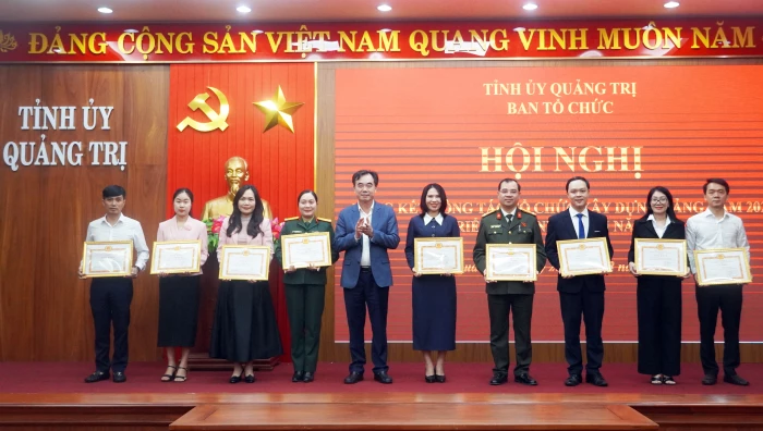 Nâng cao chất lượng công tác tổ chức xây dựng Đảng, tạo chuyển biến mạnh mẽ ngay từ đầu nhiệm kỳ