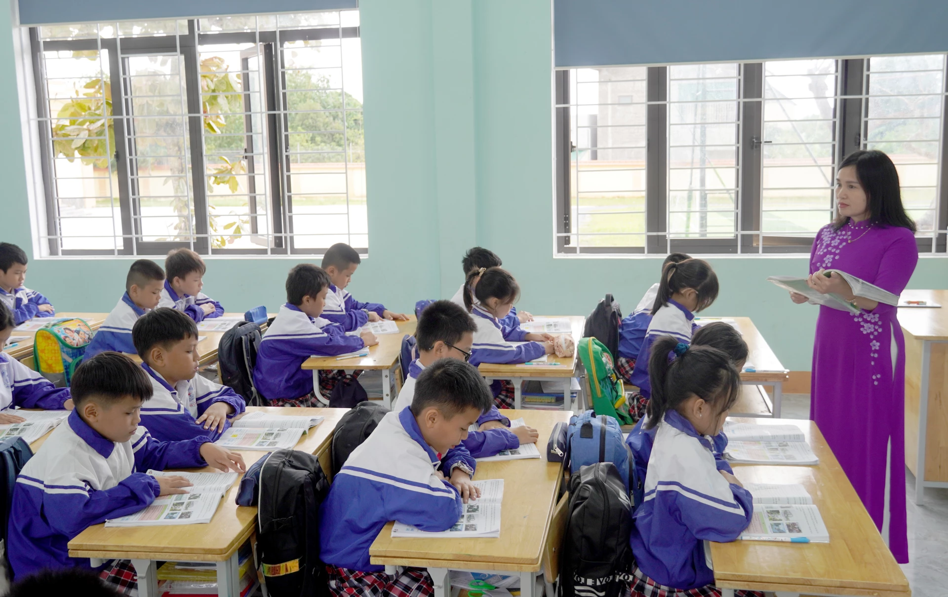 Cơ sở vật chất đồng bộ là nền tảng quan trọng để triển khai tốt hoạt động dạy và học - Ảnh: NH.V