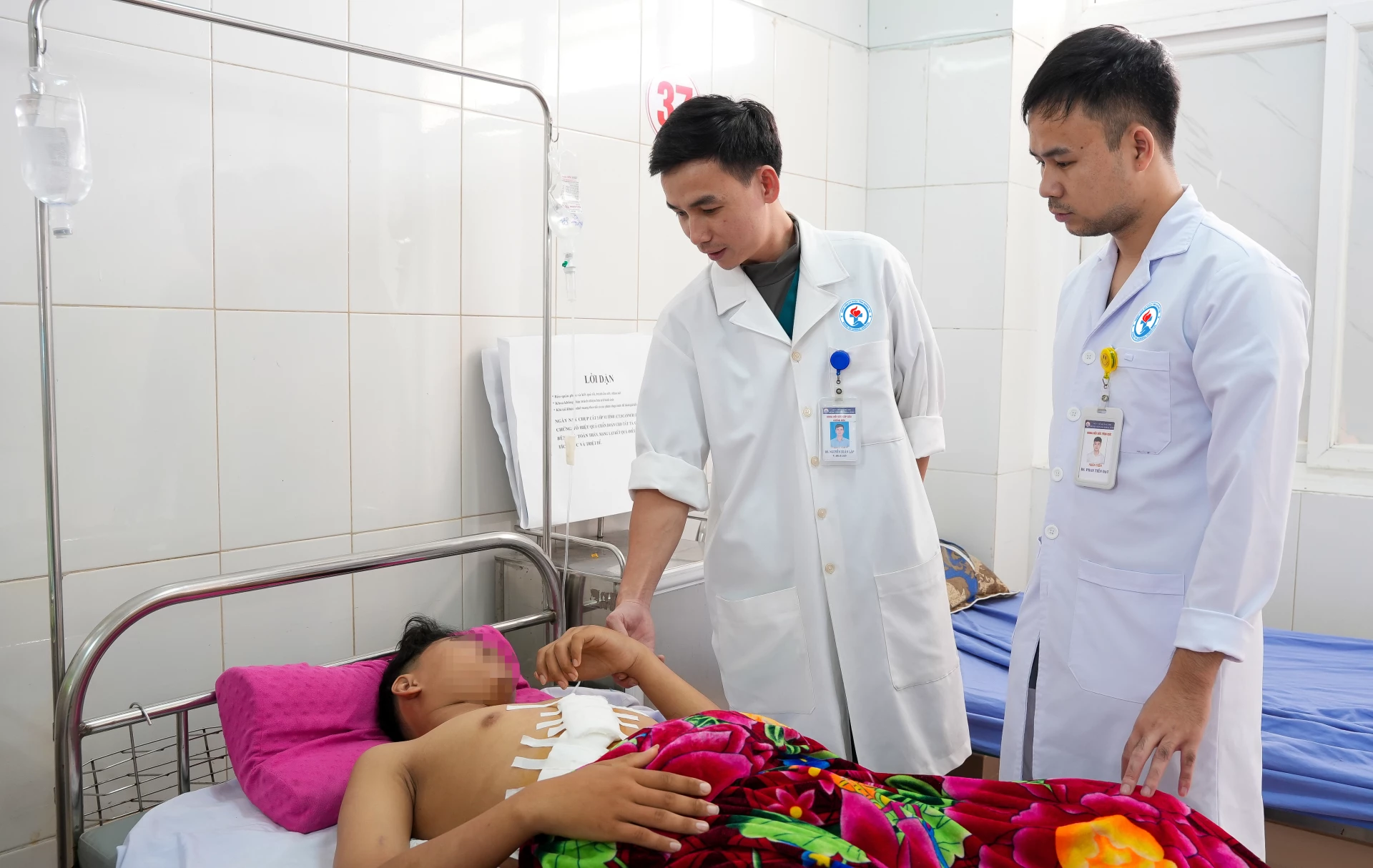 Bệnh nhân Trương Ngọc S. hồi phục tốt sau 4 ngày phẫu thuật – Ảnh: H.L.