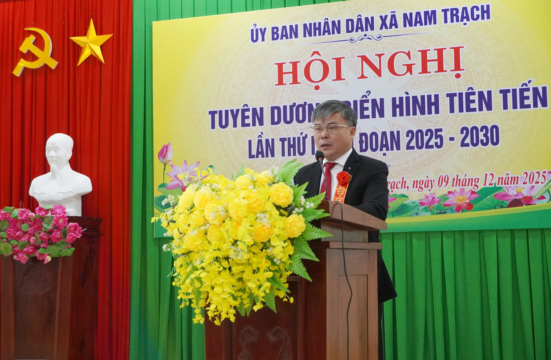 Đại diện lãnh đạo Đảng ủy xã Nam Trạch phát biểu chỉ đạo tại hội nghị - Ảnh: L.M