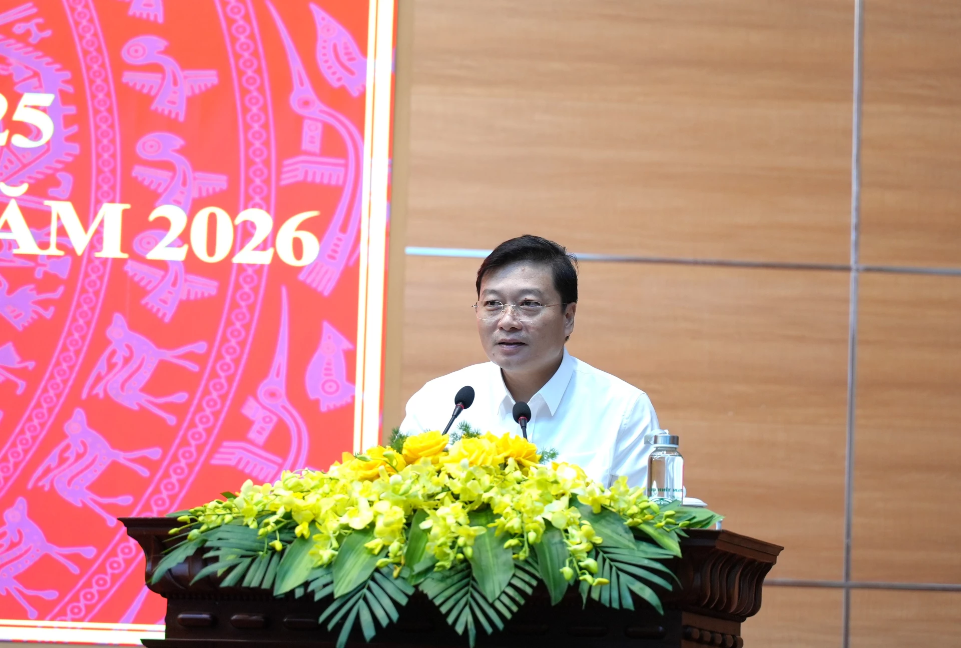 Đồng chí Lê Hồng Vinh, Chủ tịch UBND tỉnh phát biểu tại hội nghị - Ảnh: Trung Đức