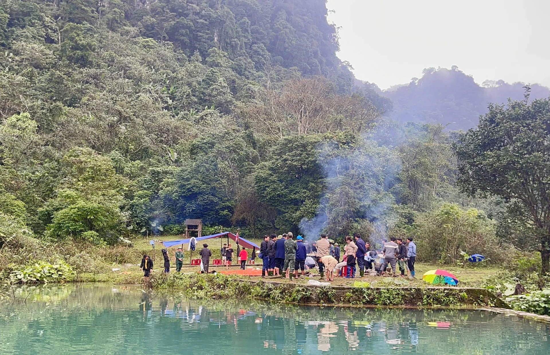 Lễ cúng Giang Sơn của người Rục năm 2025 được tổ chức tại Khe Ngang, bản Yên Hợp - Ảnh: T.L