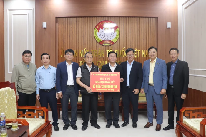 Ủy ban MTTQ Việt Nam tỉnh tiếp nhận hỗ trợ nhà đại đoàn kết