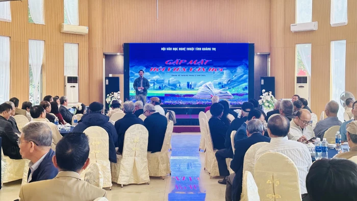 Hội Văn học Nghệ thuật tỉnh Quảng Trị gặp mặt hội viên chuyên ngành văn học