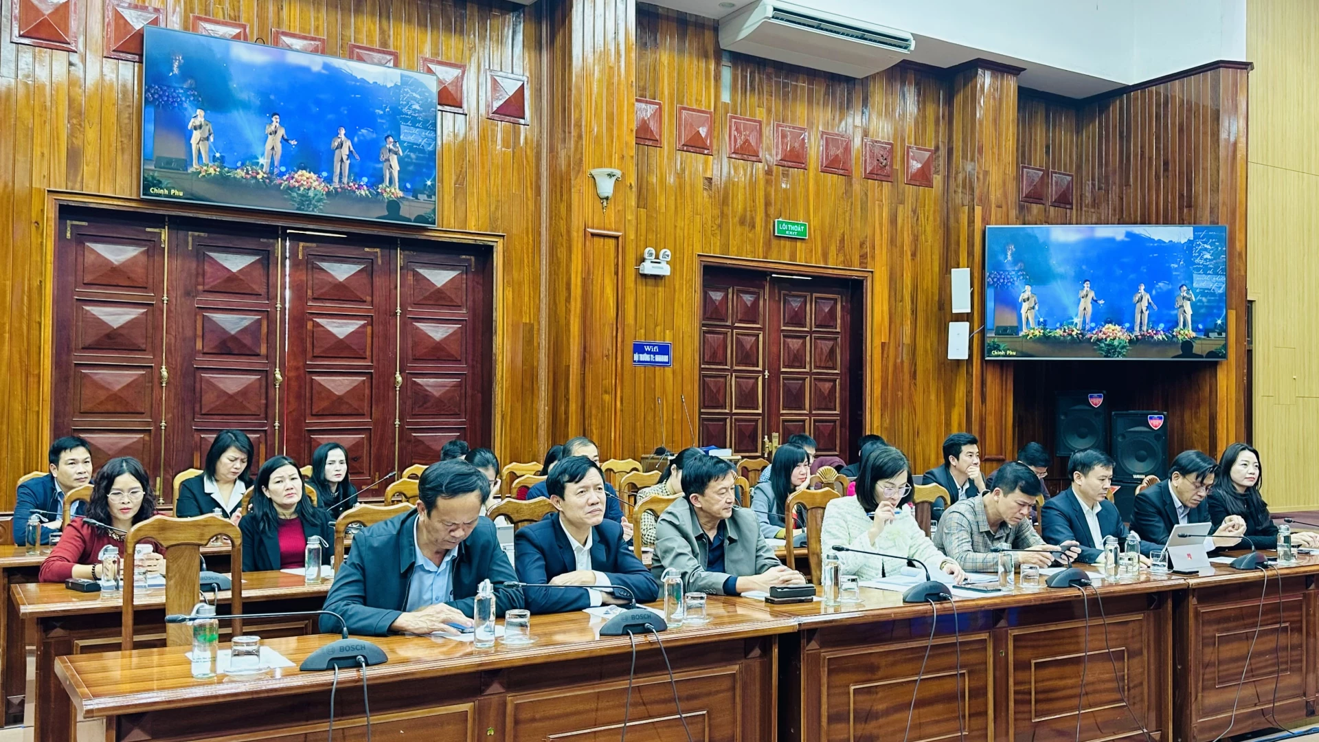 Các đại biểu dự hội nghị tại điểm cầu tỉnh Quảng Trị - Ảnh: B.N