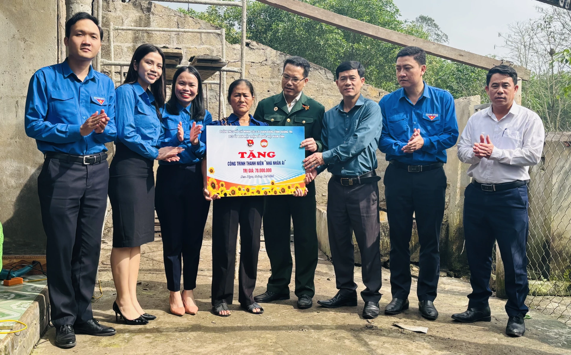 Khởi công Nhà Đại đoàn kết hỗ trợ gia đình bà Phạm Thị Lân - Ảnh: K.H