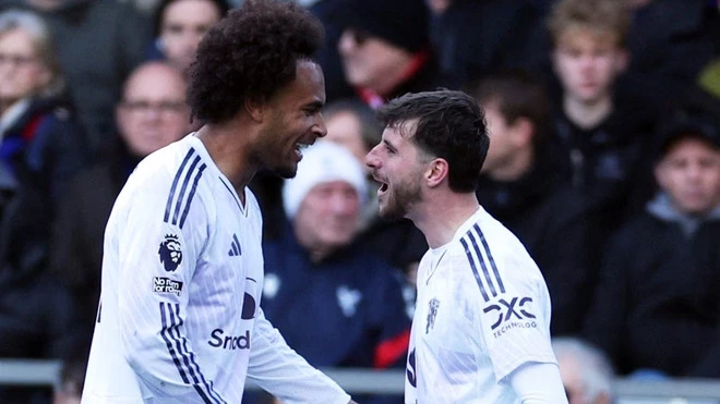 Joshua Zirkzee và Mason Mount lập công giúp Manchester United thắng ngược.