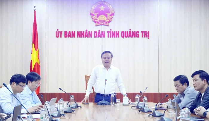 Đẩy mạnh hoàn thiện hạ tầng logistics xuyên biên giới với Lào