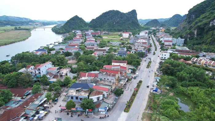 Phong Nha: Chỉnh trang đô thị, sẵn sàng cho mùa du lịch mới
