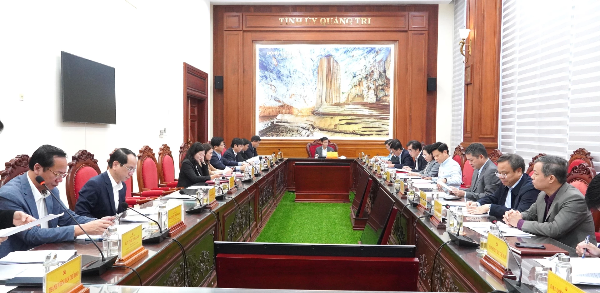 Quang cảnh cuộc họp - Ảnh: Quốc Việt