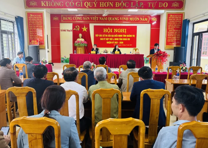 Đại biểu HĐND tỉnh Quảng Trị tiếp xúc cử tri