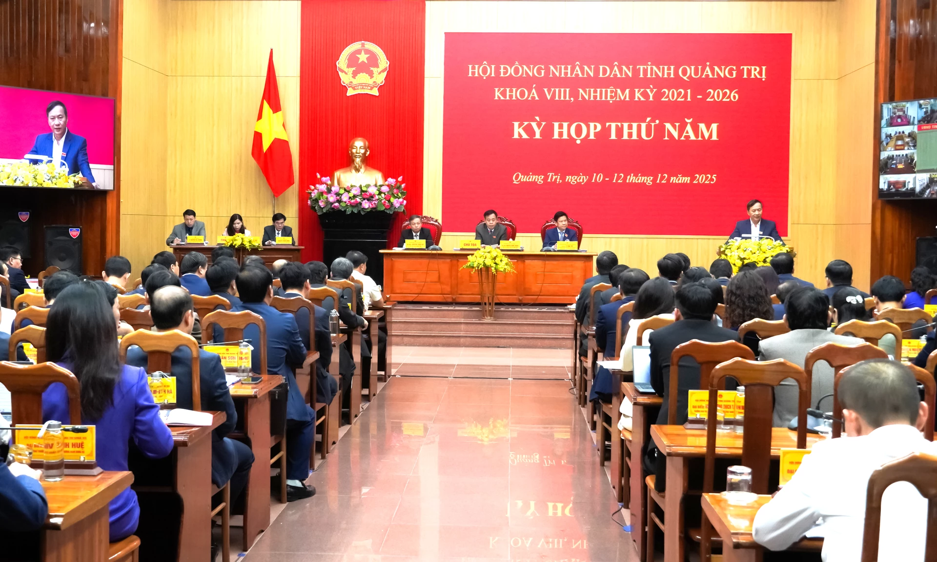 Quang cảnh kỳ họp - Ảnh: N.H